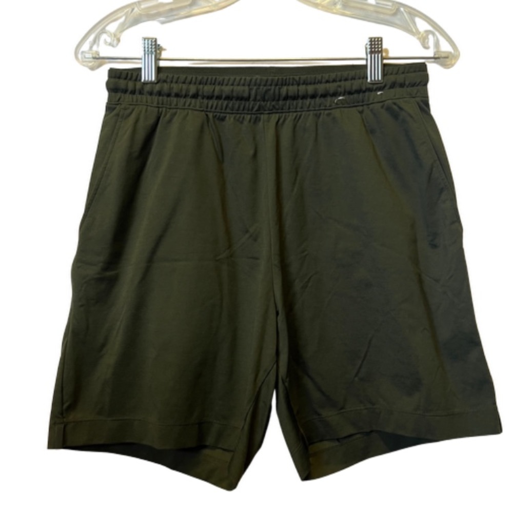 Uniqlo Men’s Olive Green Runners Shorts